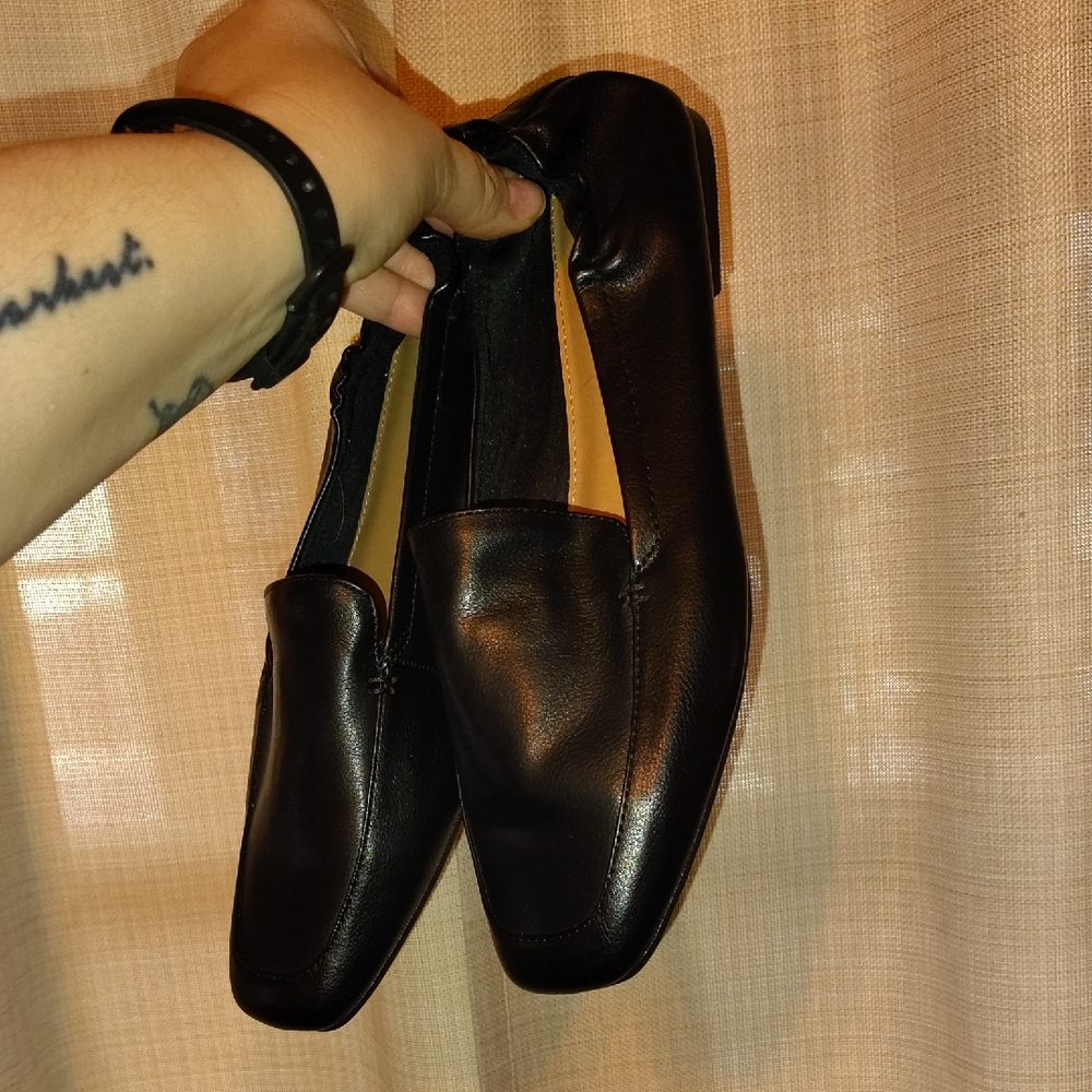 Time and Tru Classic Black Slip-On Loafers